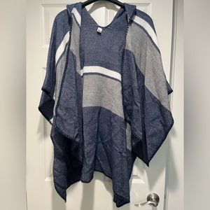 Blue and white Shaw with belt and a hood.